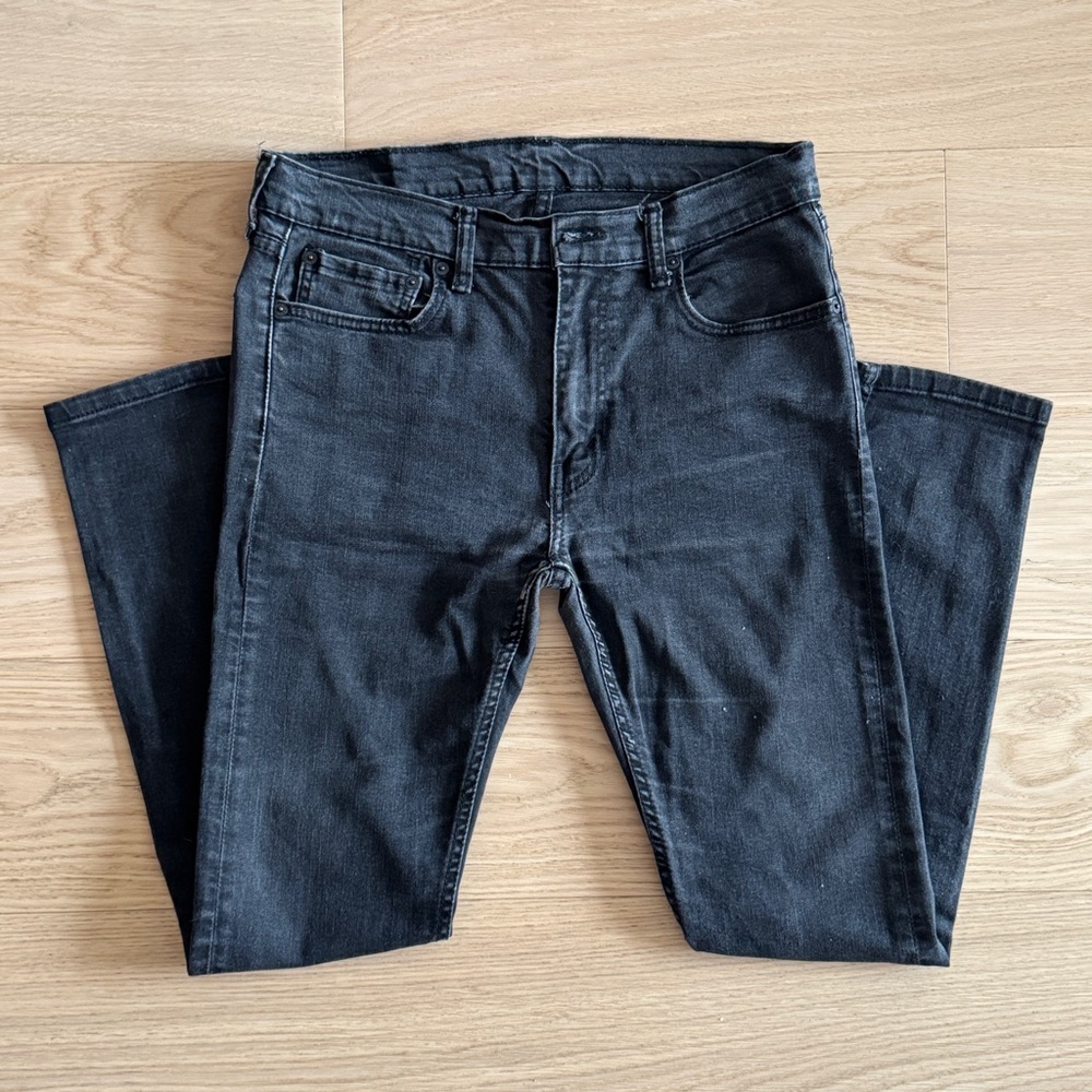 Vintage Levi’s 519 Skinny-fit Jeans in Faded Black